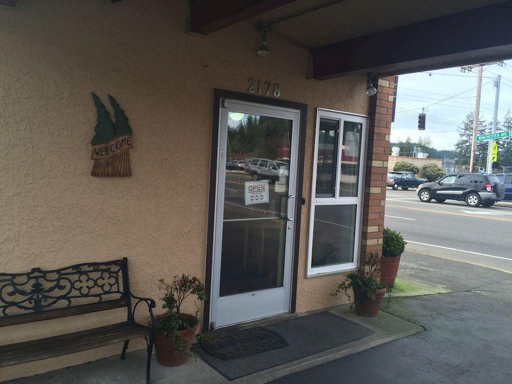 Fir Grove Motel Reedsport Exterior photo